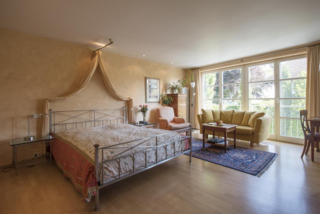 Artvilla Am See - Offen April Bis 18 Oktober 2025 Radolfzell am Bodensee Phòng bức ảnh